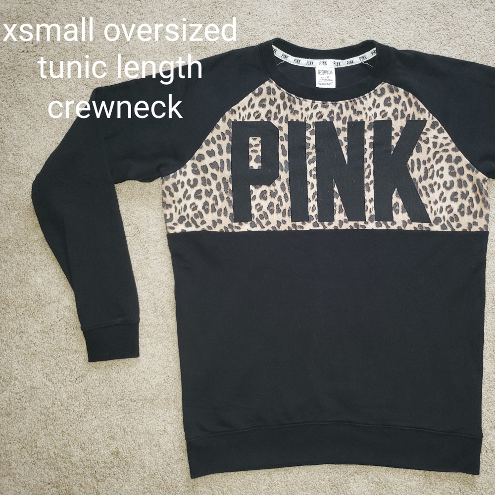 RARE HTF Victoria's Secret PINK cheetah crewneck oversized fit, size xsmall